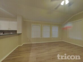 13201 Fencerow Rd in Fort Worth, TX - Building Photo - Building Photo