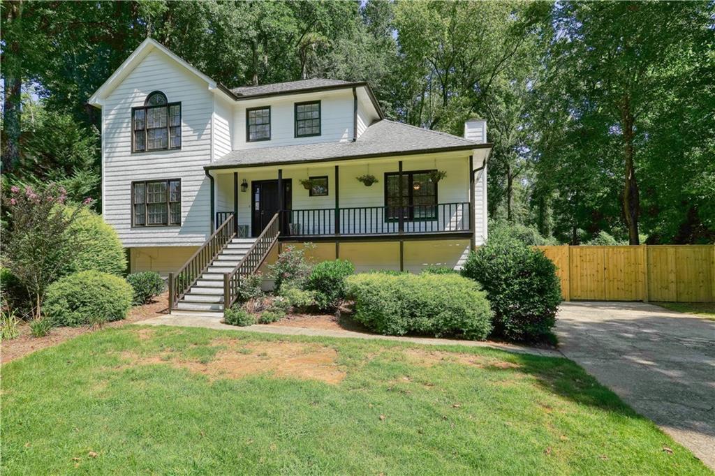 3003 Maple Ln in Alpharetta, GA - Building Photo