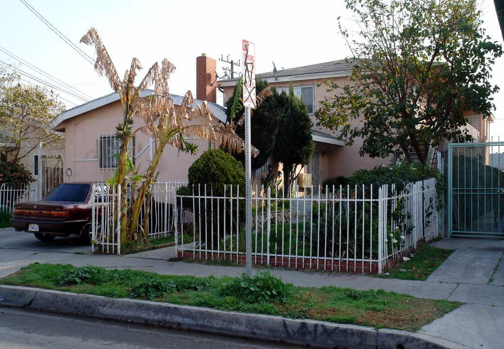 11010 S Burin Ave in Inglewood, CA - Building Photo