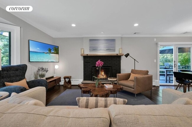 94 Ridge Rd W in Sag Harbor, NY - Building Photo - Building Photo