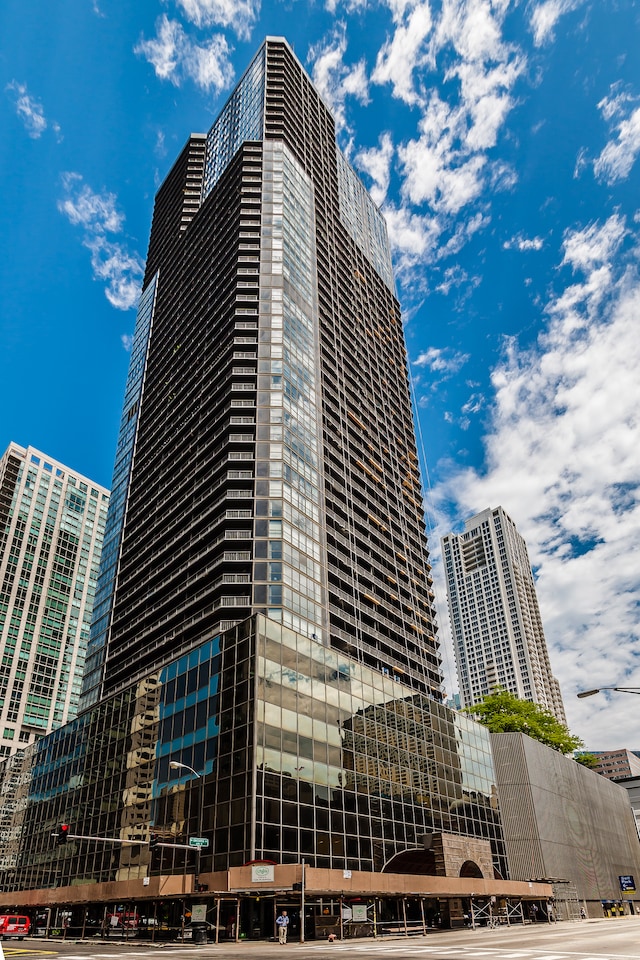 property at 10 E Ontario St