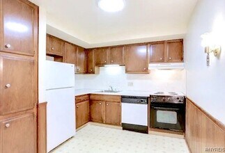 104 Sundridge Dr in Buffalo, NY - Building Photo - Building Photo