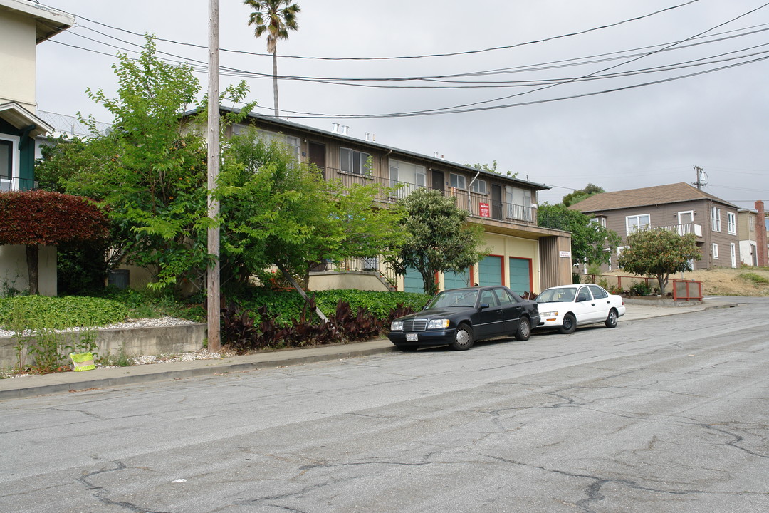 1600 Fifth Ave in Belmont, CA - Building Photo