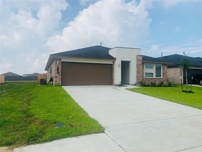 910 Dairy Pr Dr in Rosharon, TX - Building Photo - Building Photo