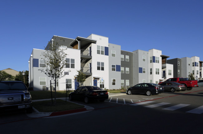 Park West in College Station, TX - Building Photo - Building Photo