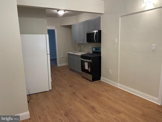 238 S Cecil St in Philadelphia, PA - Building Photo - Building Photo