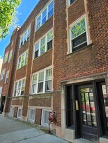 1921 W Winnemac Ave in Chicago, IL - Building Photo