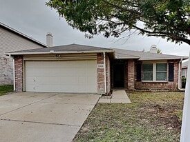 2008 Shawnee Trail in Justin, TX - Building Photo