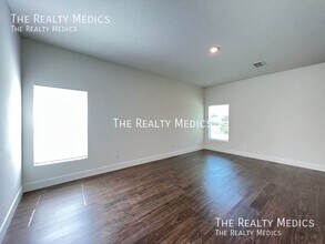 2718 Wright Ave SE in Palm Bay, FL - Building Photo - Building Photo