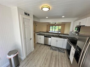 620 Spring Lakes Blvd in Bradenton, FL - Building Photo - Building Photo