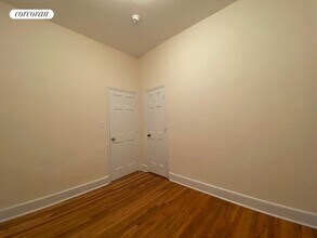 454 W 57th St in New York, NY - Building Photo - Building Photo