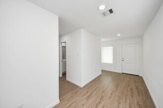 3037 Pensacola Dr in Katy, TX - Building Photo - Building Photo