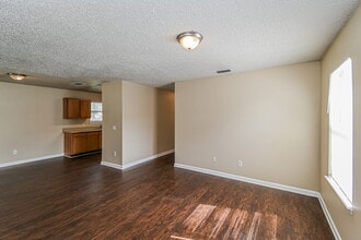 1554 Brook Forest Dr in Jacksonville, FL - Building Photo - Building Photo