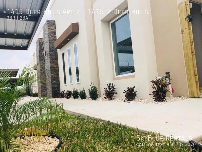 property at 1415 Deer Hls