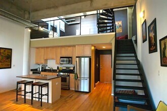 2000 S Michigan Ave in Chicago, IL - Building Photo - Building Photo