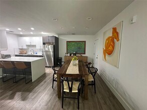 9392 SW 77th Ave in Miami, FL - Building Photo - Building Photo