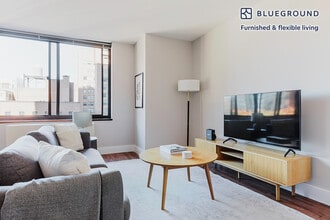 175 E 96th St in New York, NY - Building Photo - Building Photo