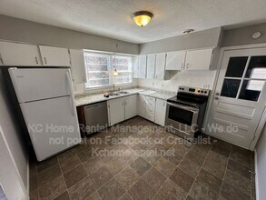 9801 E 81st Terrace in Raytown, MO - Building Photo - Building Photo