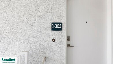 760 S Boulder Hwy, Unit 8-303 in Henderson, NV - Building Photo - Building Photo