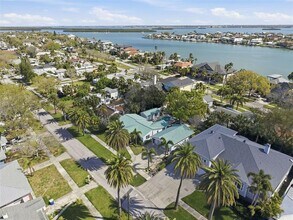 759 Lantana Ave in Clearwater, FL - Building Photo - Building Photo