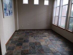 7423 Silverthorne Rd NW in Albuquerque, NM - Building Photo - Building Photo