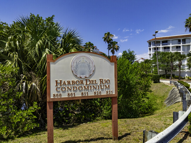 Harbor Del Rio Condominium in Merritt Island, FL - Building Photo - Building Photo