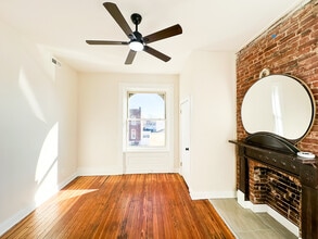 3333 California Ave, Unit 2F in St. Louis, MO - Foto de edificio - Building Photo