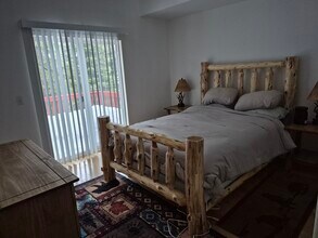 11059 Zermatt Dr in Truckee, CA - Building Photo - Building Photo