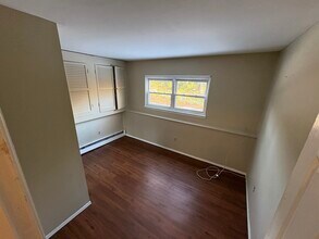 26 Knolltop Dr, Unit 1 in Nesconset, NY - Building Photo - Building Photo