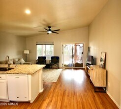 1373 E Cherry Hills Dr in Chandler, AZ - Building Photo - Building Photo