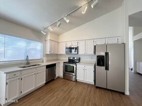 7504 W Jenan Dr in Peoria, AZ - Building Photo - Building Photo