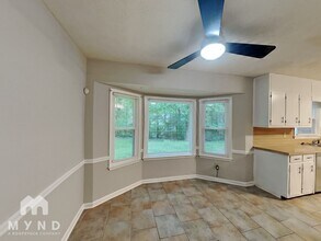 2211 Tarence Ln SW in Lilburn, GA - Building Photo - Building Photo