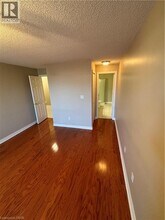 5 Ogilvie St in Hamilton, ON - Building Photo - Building Photo