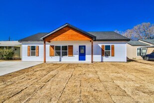 2308 36th St in Lubbock, TX - Building Photo