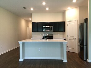 4375 Seven Canyons Dr in Kissimmee, FL - Building Photo - Building Photo