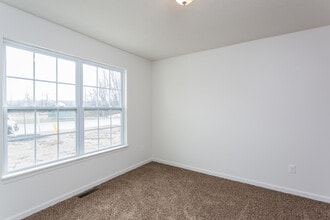 50 Silverlight Wy in Rochester, NY - Building Photo - Building Photo