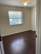 2901 Bay View Dr, Unit B in Safety Harbor, FL - Building Photo - Building Photo