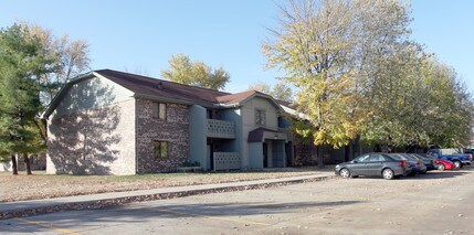 Cottages At Sheek Road Apartments And Nearby Greenwood Apartments