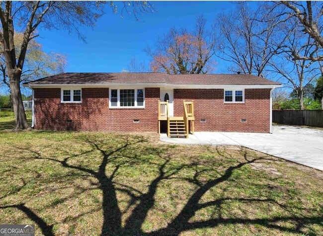 property at 2602 Lake Harbin Rd