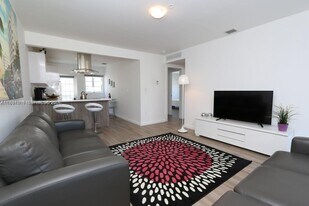 1450 Meridian Ave in Miami Beach, FL - Building Photo