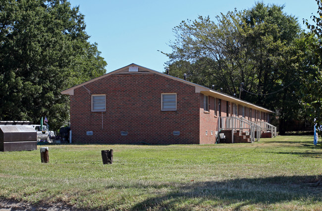 913 S Pender St in Wilson, NC - Building Photo - Building Photo