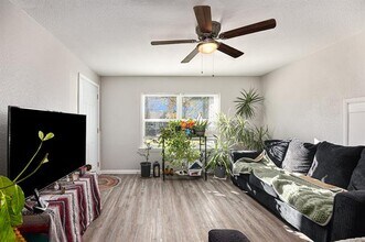 408 Dawson Cir in Grand Prairie, TX - Building Photo - Building Photo