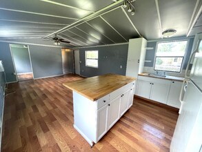 11546 SW 37th St in Lake Butler, FL - Building Photo - Building Photo