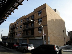 2542A-2548A White Plains Rd in Bronx, NY - Building Photo - Building Photo