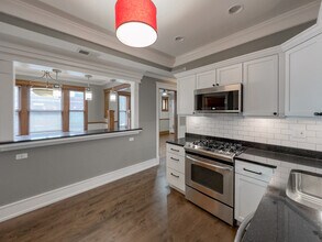 1918 W Berenice Ave, Unit J05P in Chicago, IL - Foto de edificio - Building Photo