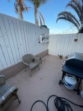 3970 Ingraham St in San Diego, CA - Building Photo - Building Photo