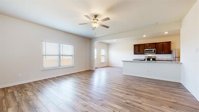 10820 Bass Creek Trl in Fort Worth, TX - Building Photo - Building Photo