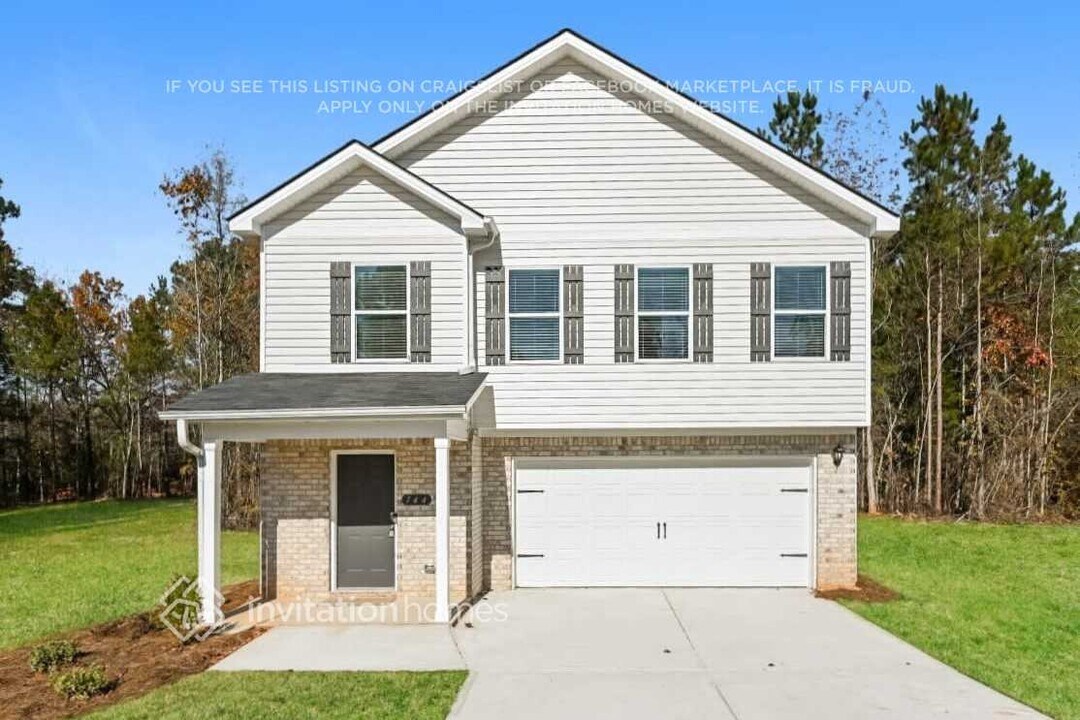 744 Ashby Ct in Covington, GA - Building Photo
