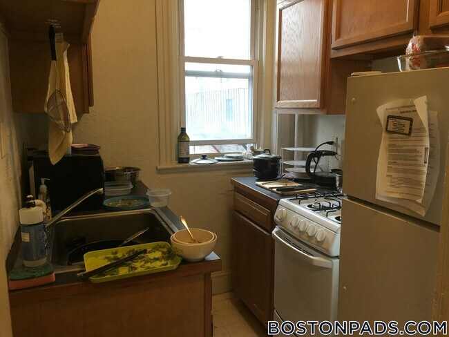 1191 Boylston St