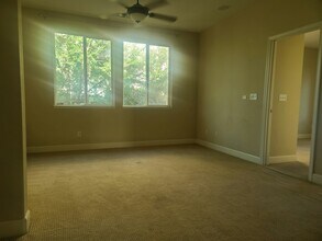 3034 Trap Rock Way in Sacramento, CA - Building Photo - Building Photo
